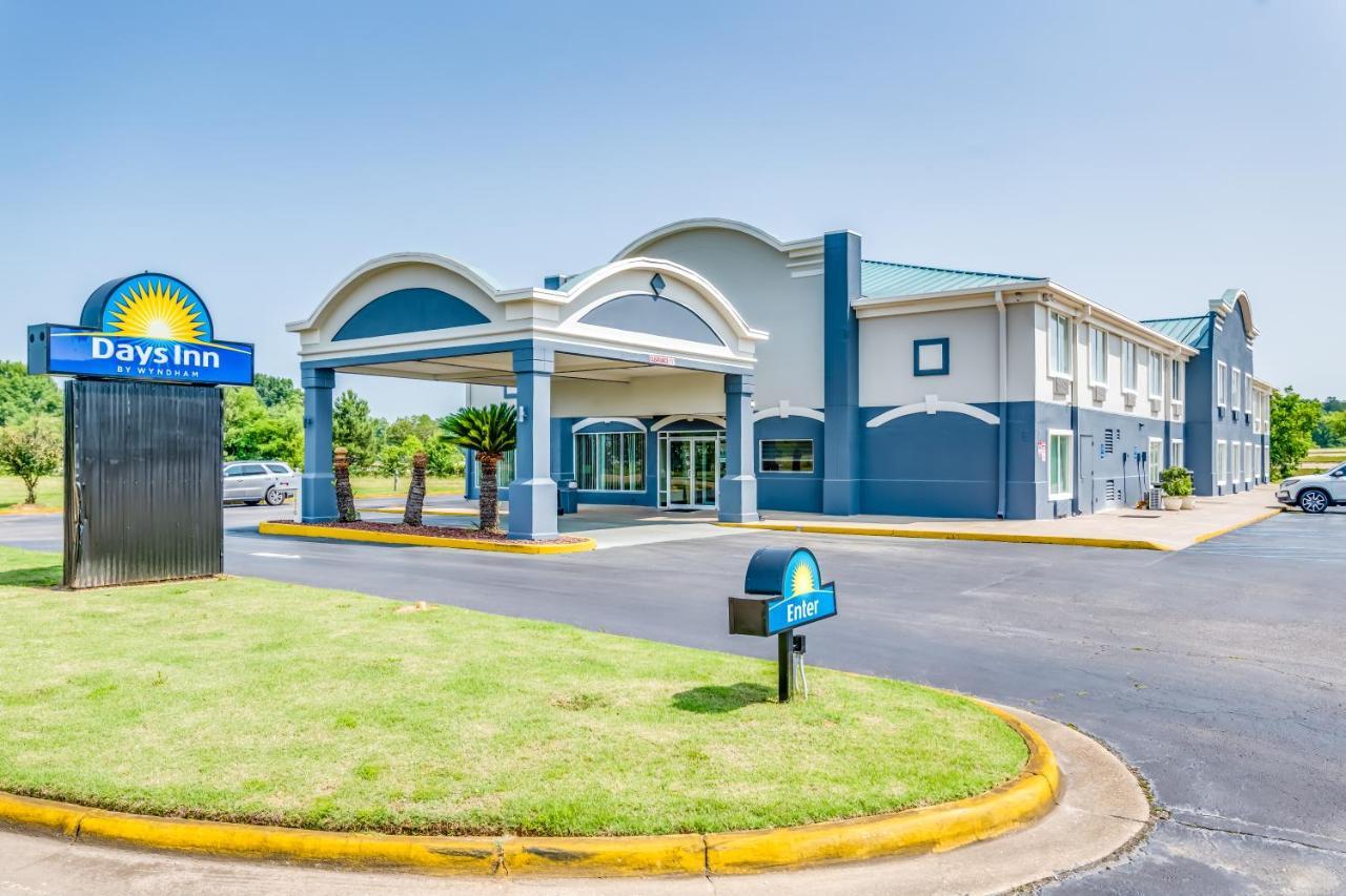 Days Inn By Wyndham Coliseum Montgomery Al Ngoại thất bức ảnh